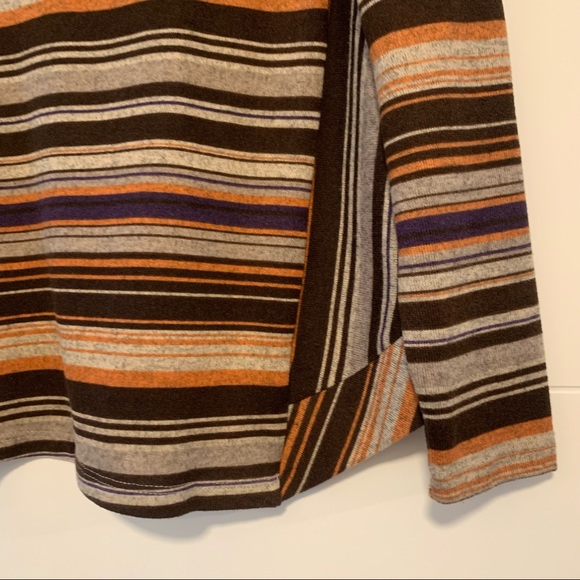 Lava | Striped Oversized Light Sweater - Picture 5 of 13